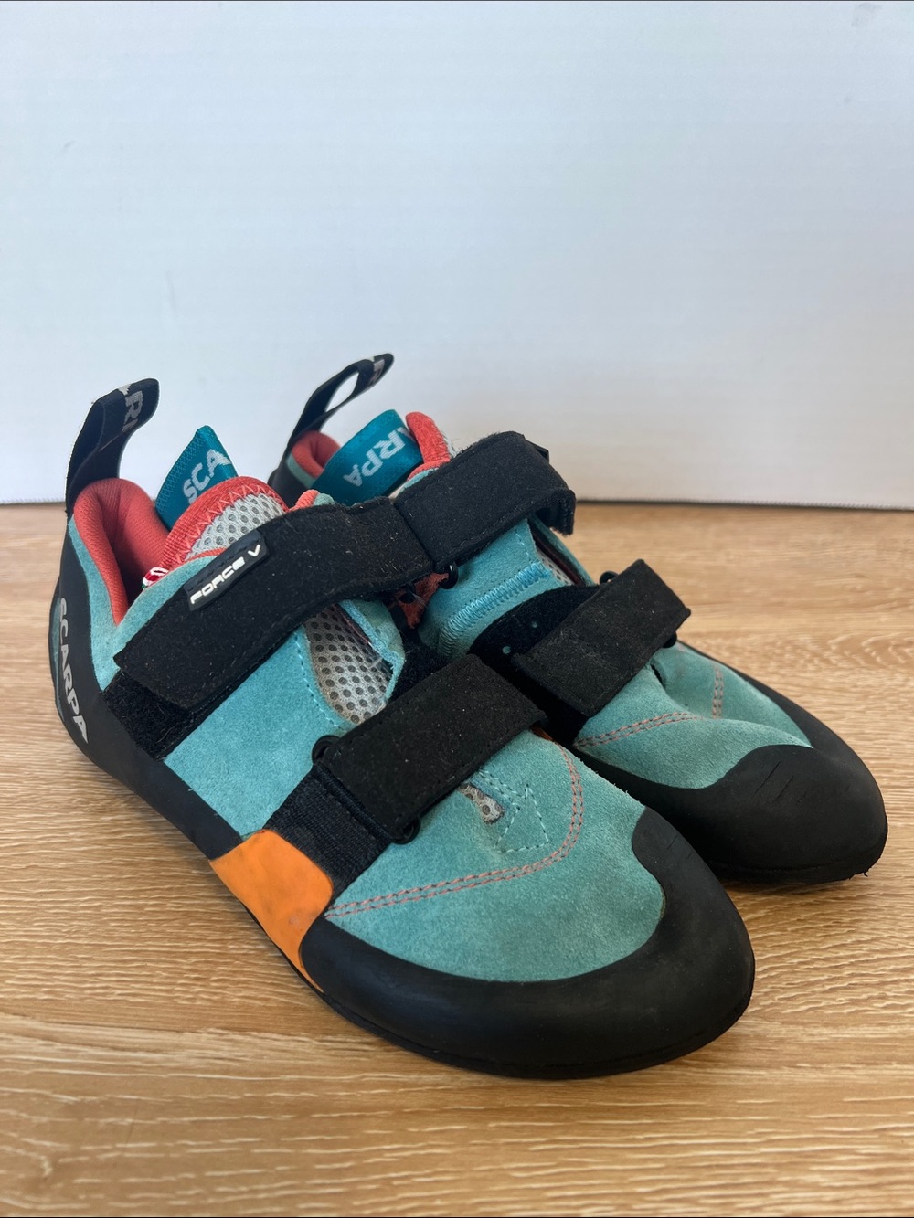 Scarpa Women’s Force V Climbing Shoes EU 38 US 7